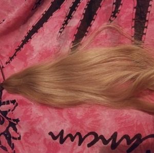 Pre-owned small hair extension bundle golden blond color.
